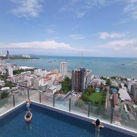 The Base Central Pattaya By Adam Luaran gambar