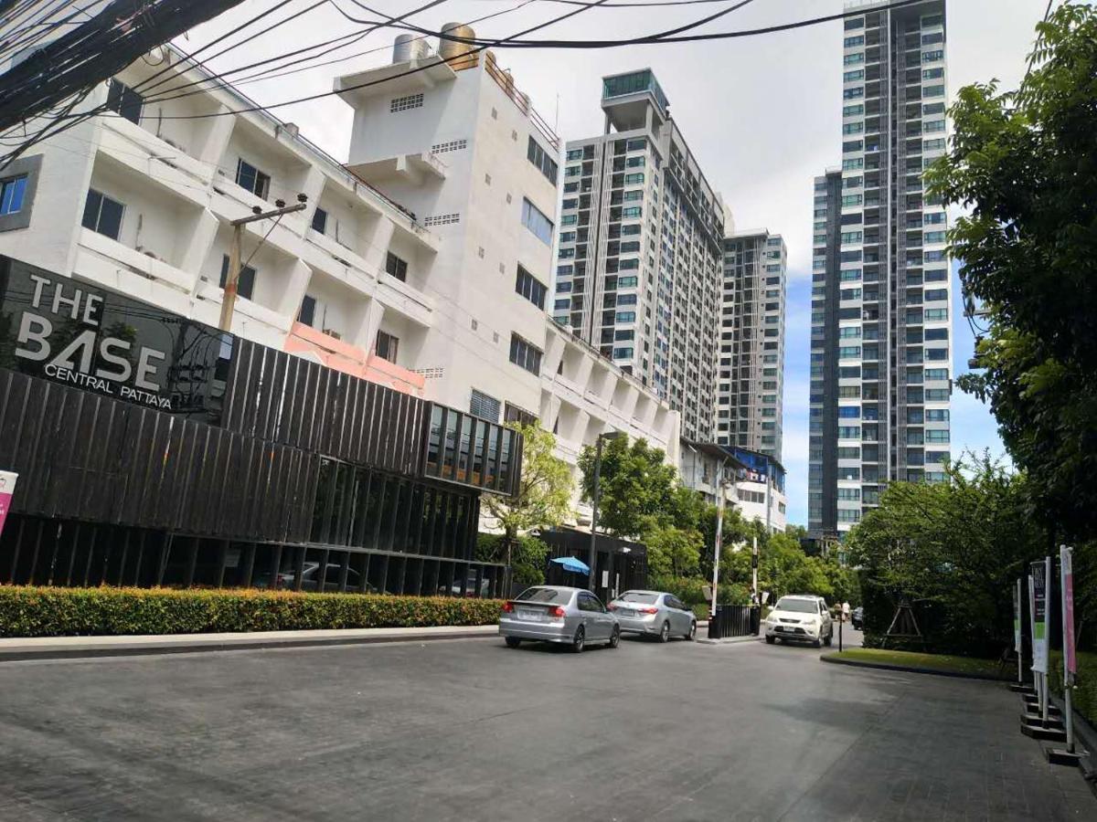The Base Central Pattaya By Adam Luaran gambar