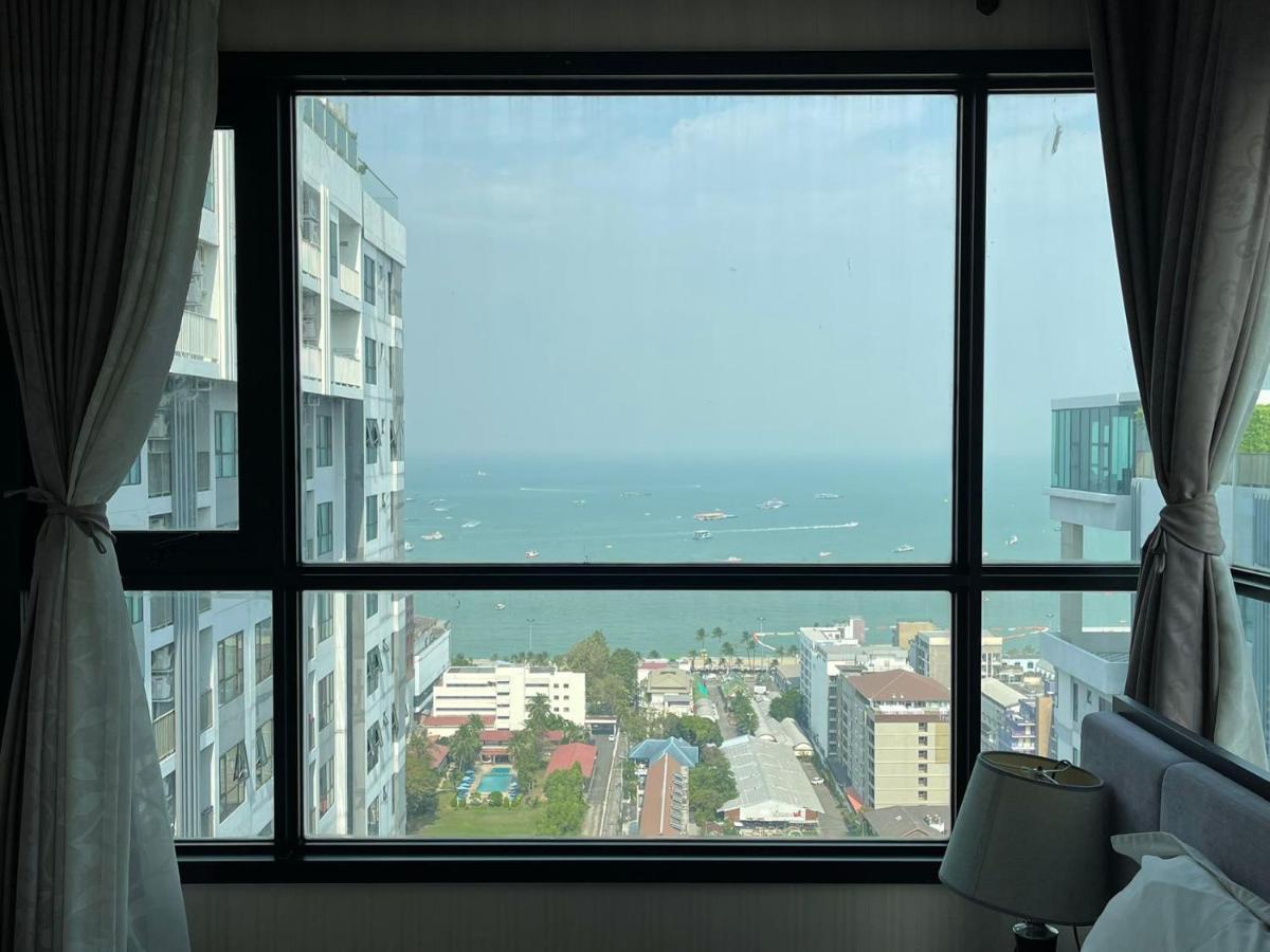The Base Central Pattaya By Adam Luaran gambar