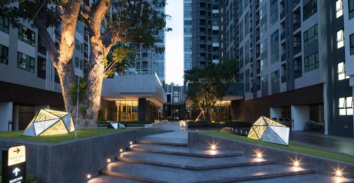 The Base Central Pattaya By Adam Luaran gambar