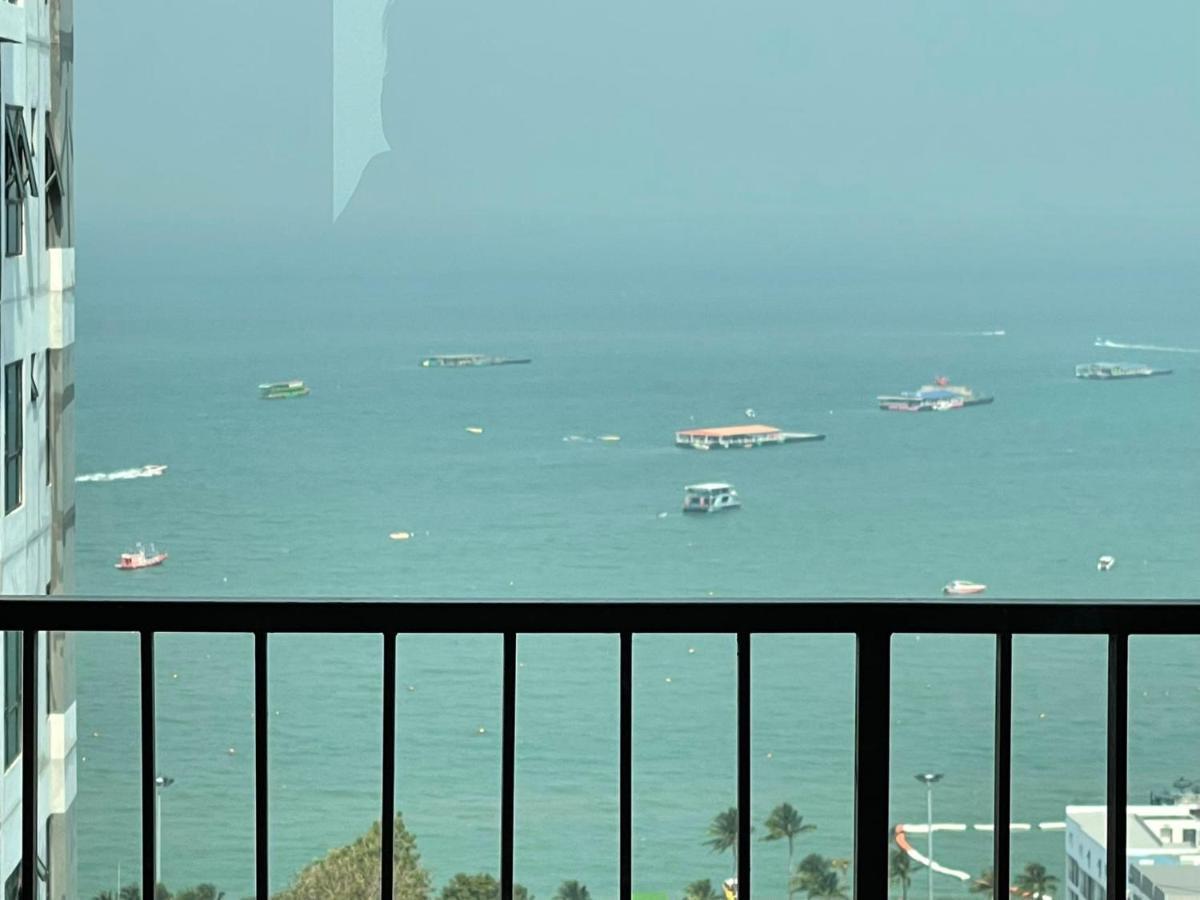 The Base Central Pattaya By Adam Luaran gambar
